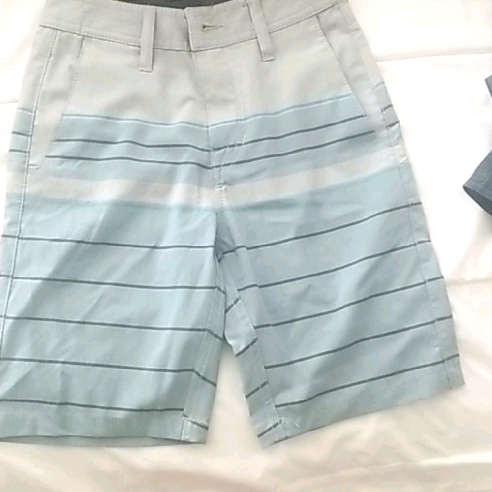 Hybrid short